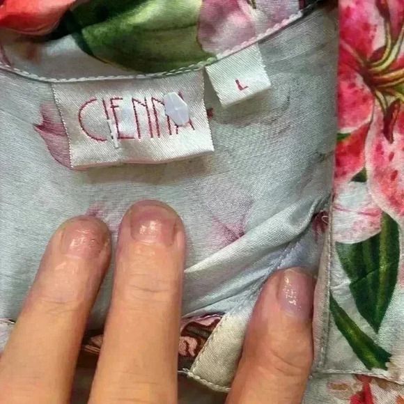 Cienna  Floral Silk Top button down blouse - Picture 5 of 9